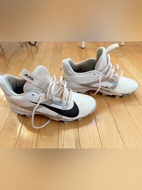 Nike Alpha Menace 4 Shark Football Cleats White/Black Men’s Size 8 FN0028-100